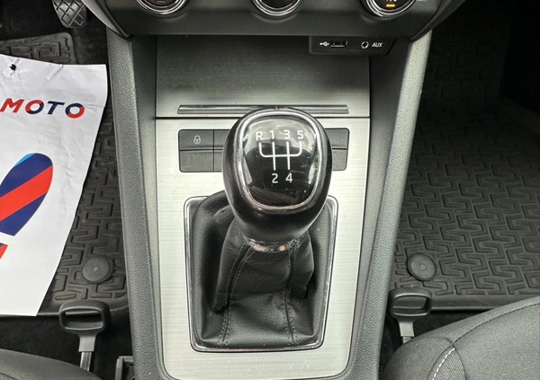 Skoda Octavia cena 29999 przebieg: 339000, rok produkcji 2017 z Kock małe 466